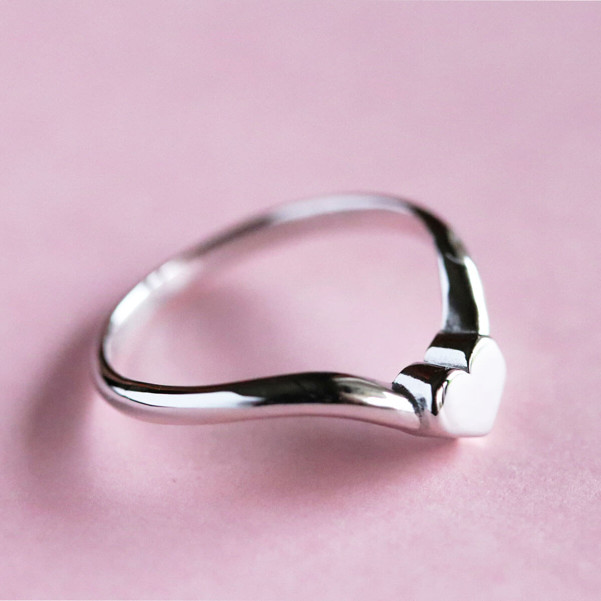 Heart V Ring